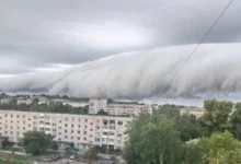 Photo of В небе над Хабаровском увидели «облачное цунами»