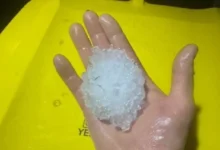 Photo of Гигантский град разрушил инфраструктуру в Австралии