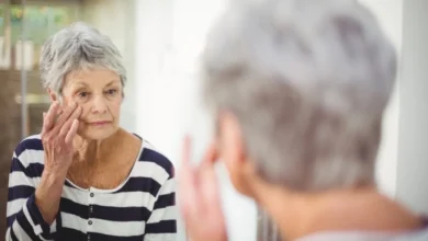 Photo of Посмотри в зеркало. Ученые определят по лицу повышенный риск деменции